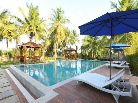 OYO 13820 Coco Retreat Farm