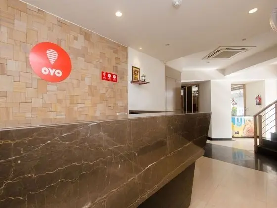 OYO 13905 Hotel Grand Mookambika - Lobi