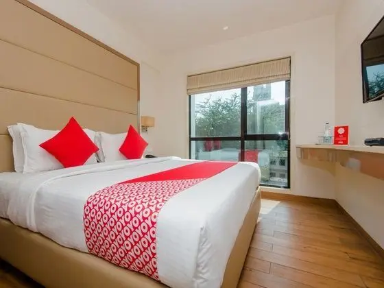 OYO 13905 Hotel Grand Mookambika - Oda
