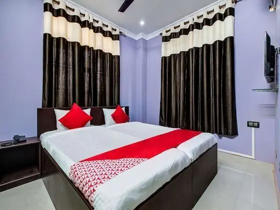 OYO 13927 Green View Guest House - Oda