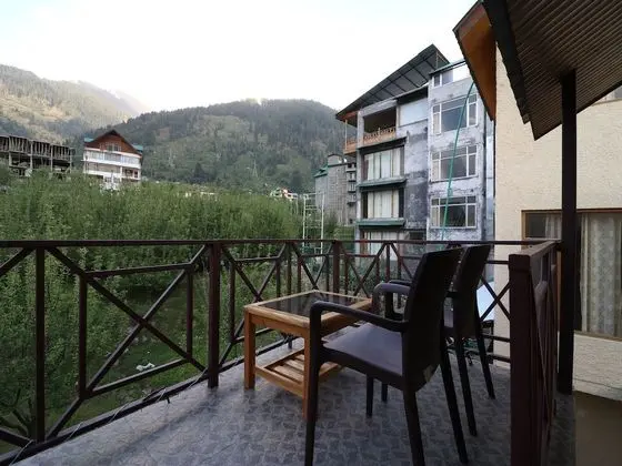 OYO 14011 Home Nature View Wooden Stay Naggar Road