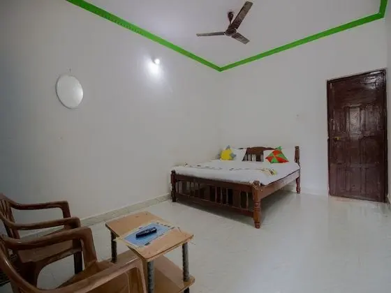 OYO 14062 Home Beach Side Studio Calangute - Oda