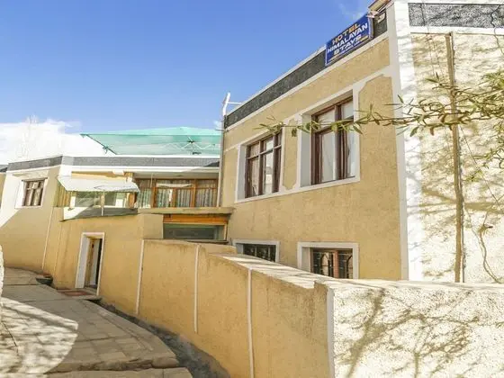 OYO 14082 Hotel Himalayan Stays - Dış Mekan