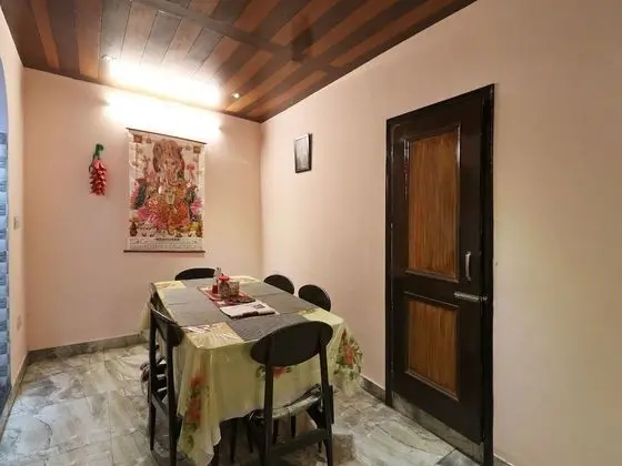 OYO 14125 Home Hill View 2BHK Clock Tower - Oda Düzeni