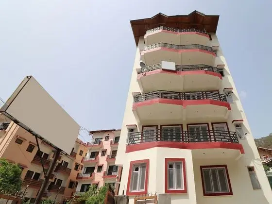 OYO 14130 Home 2Bhk Comfy Shyamkhet - Dış Mekan