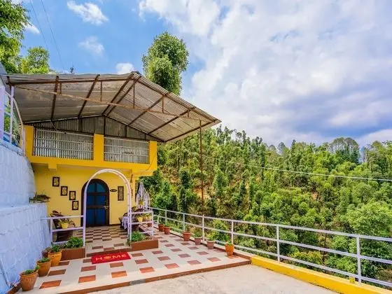 OYO 14137 Home Valley Studio Kempty Road