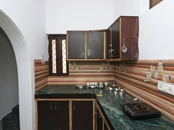 OYO 14148 Home Modern 2BHK Cottage Bhimtal Haldwani Road - Mutfak