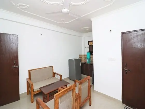 OYO 14149 Home Pleasant 1BHK Cottage Bhimtal Haldwani Road - Oda Düzeni