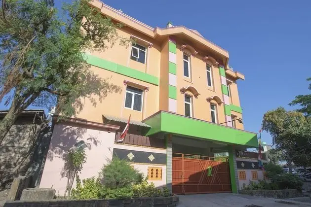 OYO 1419 Rhona Guest House Syariah - Dış Mekan
