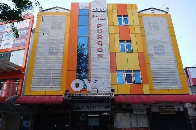 OYO 142 Hotel Al Furqon Syariah - Dış Mekan
