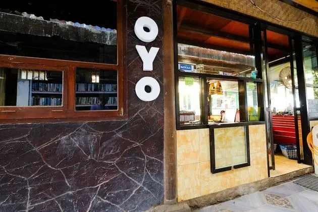 OYO 1425 Beach Wind Bungalows - Lobi