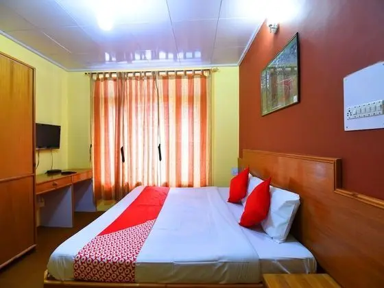 OYO 14257 Home Pleasant Family Studio at Prini
