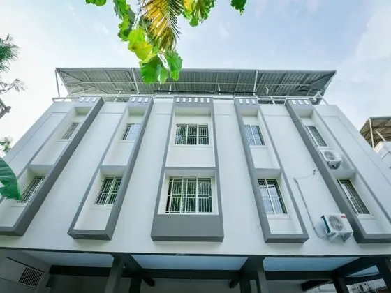 OYO 14271 Modern Studio Near Lulu Mall - Dış Mekan