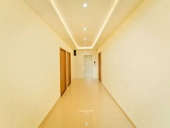 OYO 14271 Modern Studio Near Lulu Mall - İç Mekan