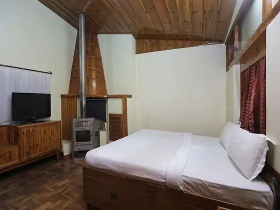 OYO 14300 Home Pleasant 3BHK Mount View Cottage, Prini - Oda