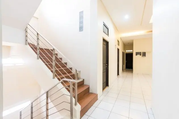 Oyo 1435 Residence 446