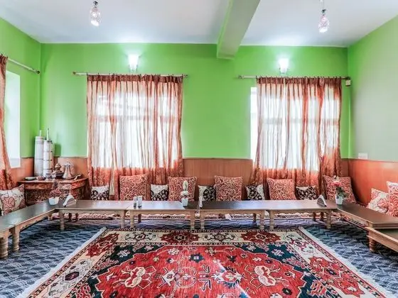 OYO 14359 The Mir Villa - Yerinde Yemek