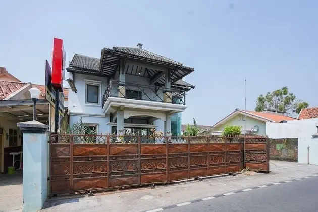 OYO 1439 Gang Guest Homestay - Dış Mekan