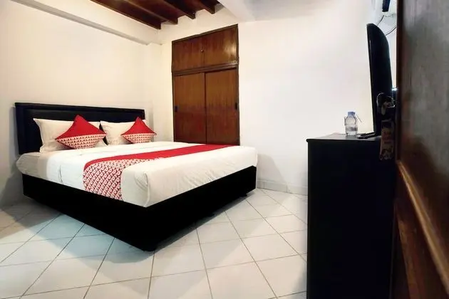 OYO 146 Menteng Residence