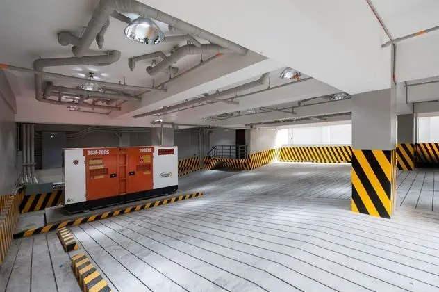 OYO 146 Solace Hotel