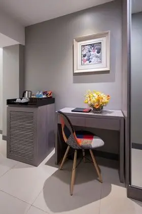 OYO 146 Solace Hotel - Oda