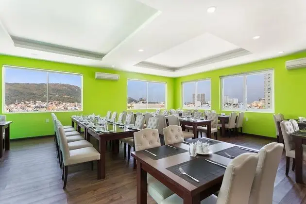 OYO 147 Ambassador Vung Tau Hotel - Yerinde Yemek