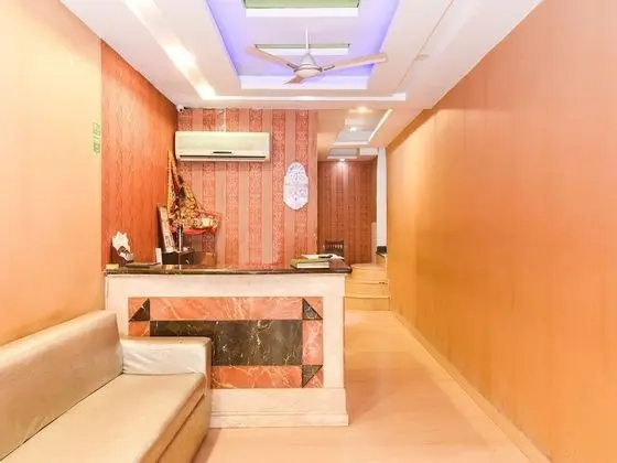 OYO 14721 Hotel Vishesh Continental