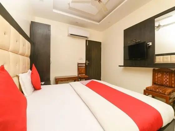 OYO 14721 Hotel Vishesh Continental - Oda