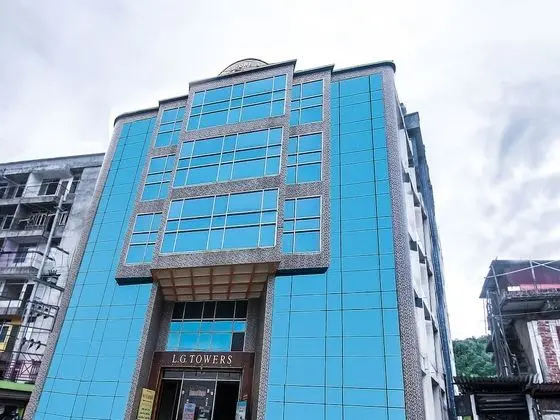 OYO 14737 LG Towers - Dış Mekan