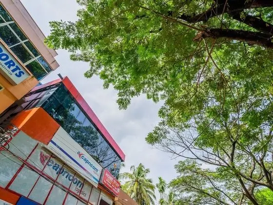 OYO 14757 Home Charming 2BHK Kundanoor