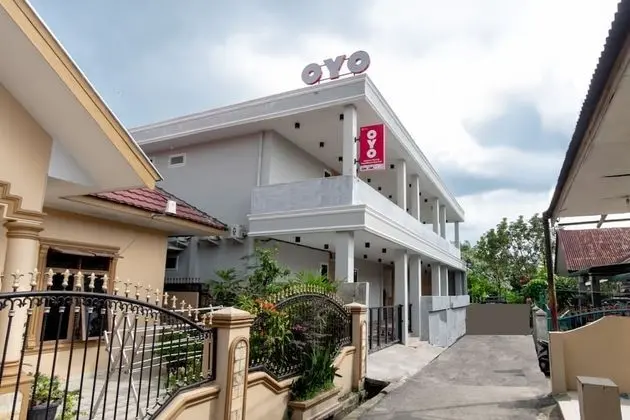 OYO 1476 Asoka Family Residence Syariah