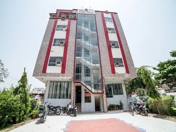 OYO 14816 Hotel Omni