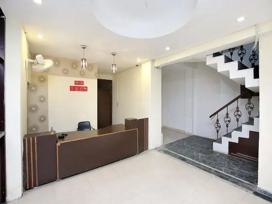 OYO 14830 Hotel Dreamland Resorts - Lobi