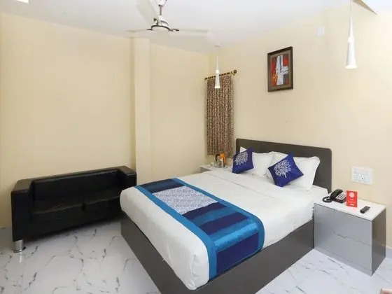 OYO 14852 Rahmath Residency - Oda
