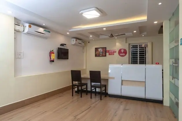 OYO 14872 Annamalai Residency - Lobi