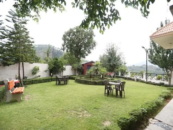 OYO 14877 Alinda Guest House