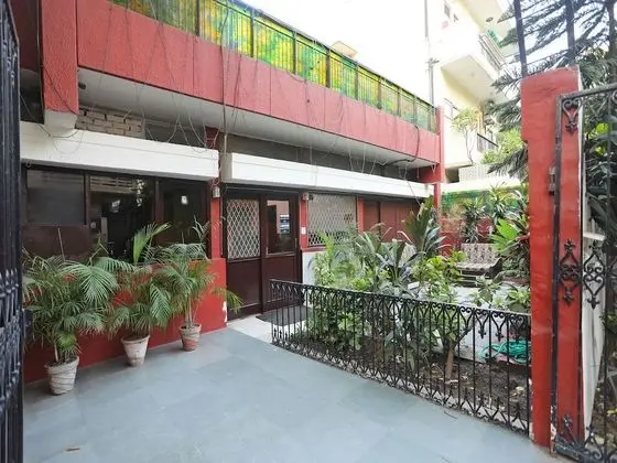 OYO 14908 Chirag Residency