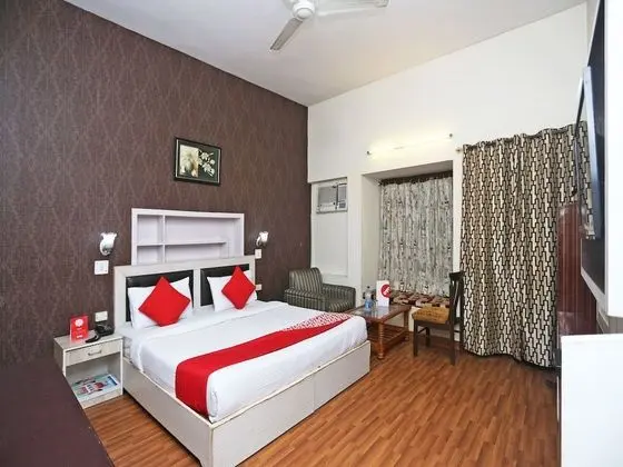 OYO 14908 Chirag Residency - Öne Çıkan Resim