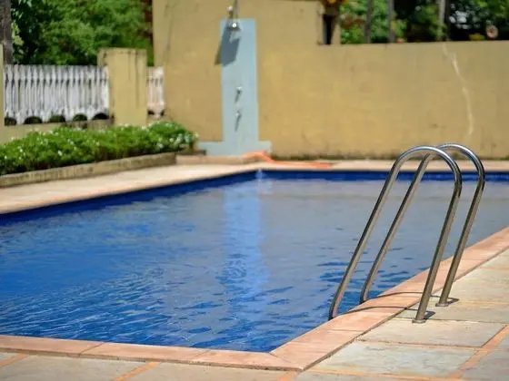 OYO 14977 Home 1BHK Rajbag Beach Canacona - Havuz