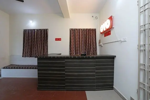 OYO 15084 Sai Lotus Residency - Lobi
