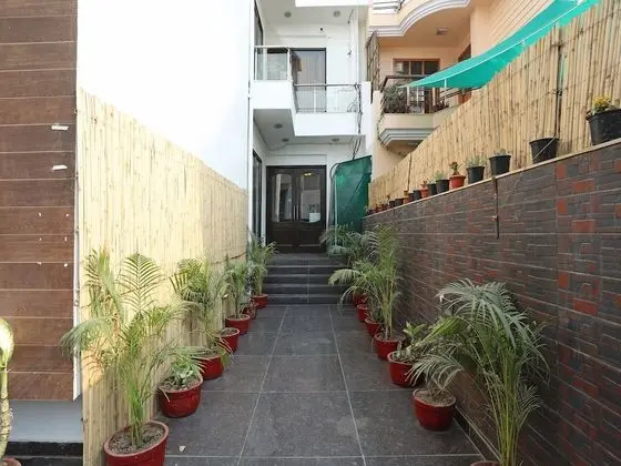 OYO 15130 Cape Jasmine Regency - Dış Mekan