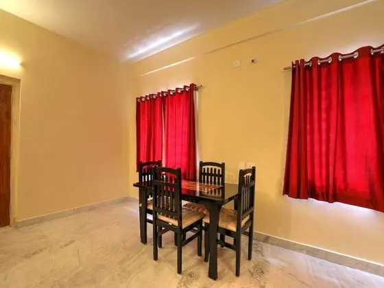 OYO 15168 Sucasa Homes - Yerinde Yemek