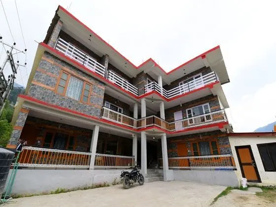 OYO 15216 North Villa