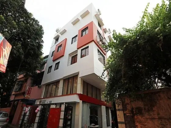 OYO 15258 Hotel Arya International