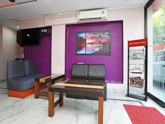 OYO 15258 Hotel Arya International - Lobi