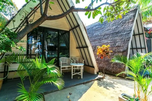 OYO 1544 Ozzy Cottage & Bungalow