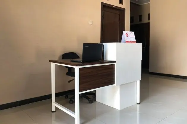 OYO 1547 Wisma Ray Syariah - Lobi