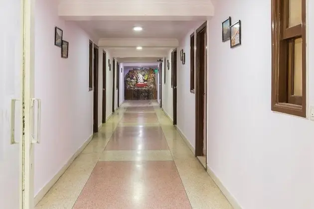 OYO 15515 Hotel Landmark Inn - Lobi