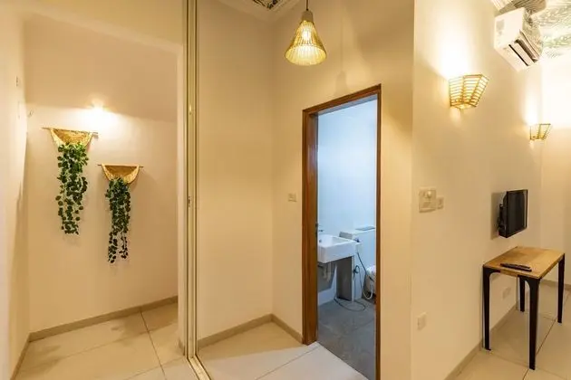 OYO 15593 Home Bohemian 1BHK Candolim - Oda