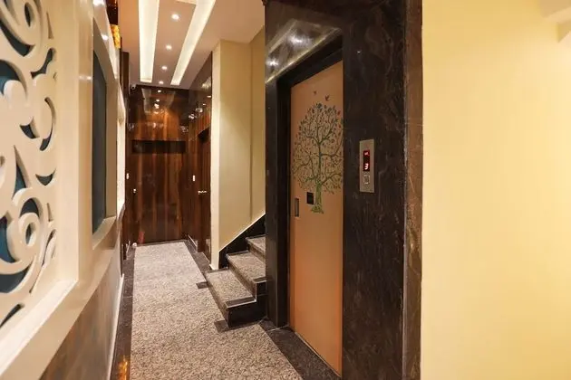 OYO 15617 Abi's Inn - İç Mekan